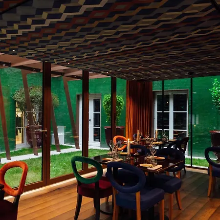 Maison Barriere Vendome 5*