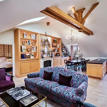 Maison Barriere Vendome 5* Paříž