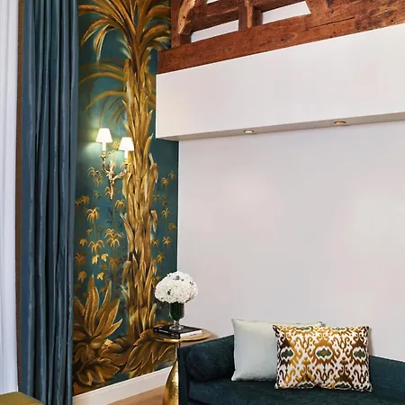 Maison Barriere Vendome 5*