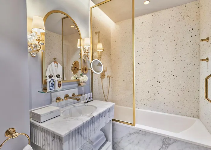 Maison Barrière Vendôme 5* Paris