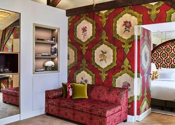 Maison Barriere Vendome 5*